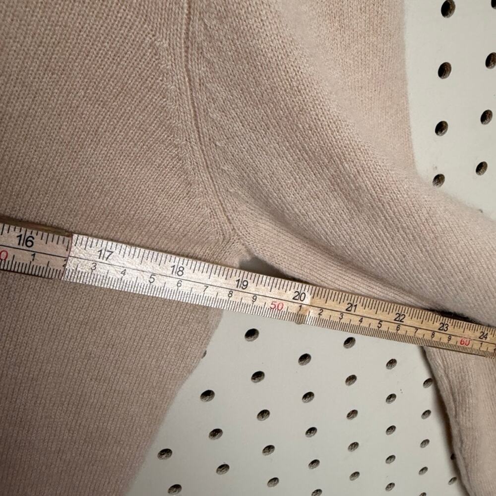 Neiman Marcus 100% Cashmere Turtleneck Sweater Camel Women's L - Picture 4 of 5